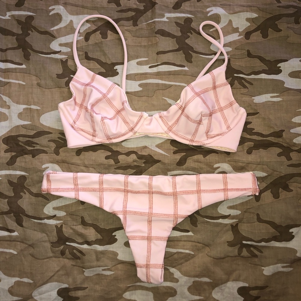 SOLD acacia sunrise stitch set